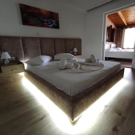 Apartment Lazaris Kwstas *