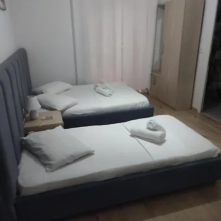 Apartment Lazaris Kwstas *