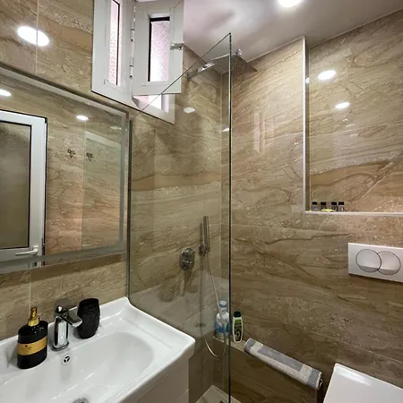 Lazaris Kwstas Apartment