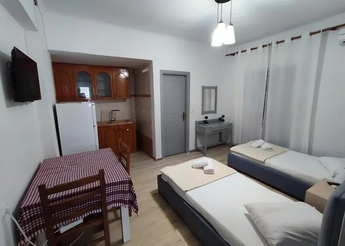 Lazaris Kwstas Apartamento Himare